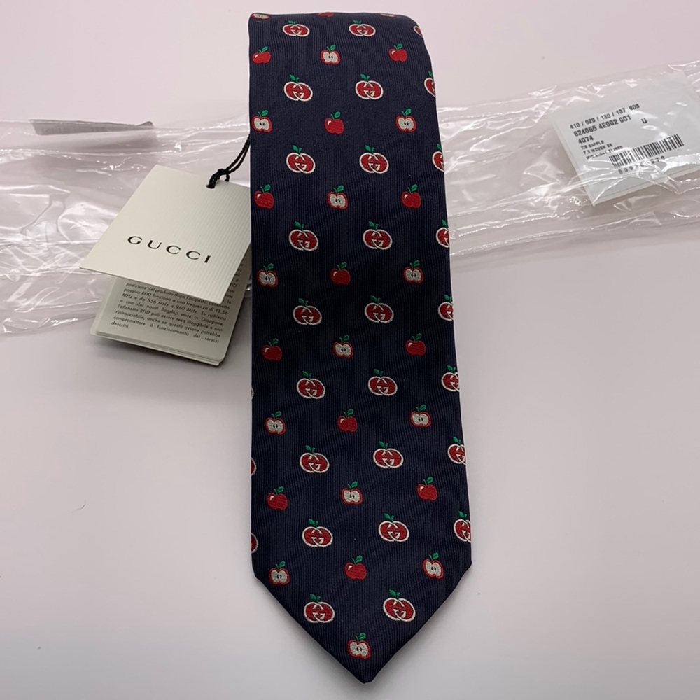 NWT Gucci Men’s Silk Tie with GG Logo
